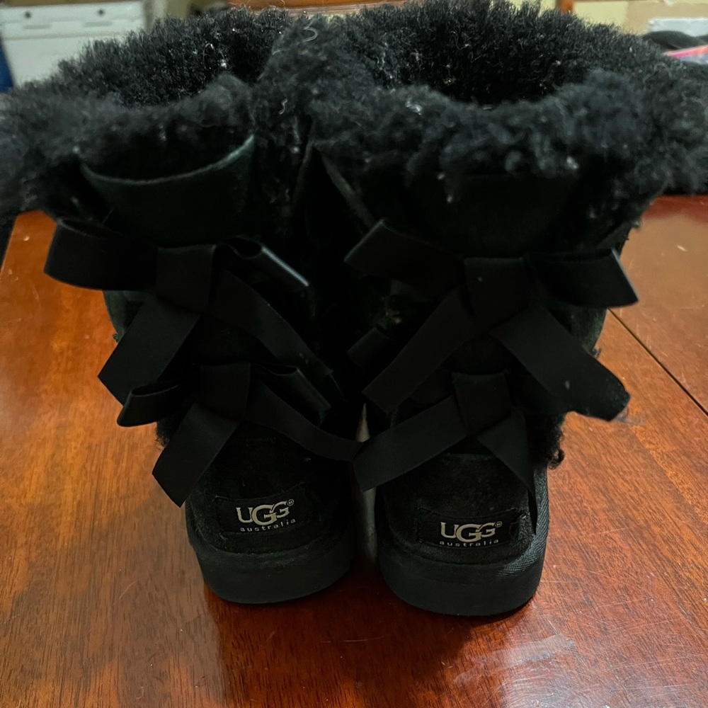 Girls Black Bailey Bow Uggs